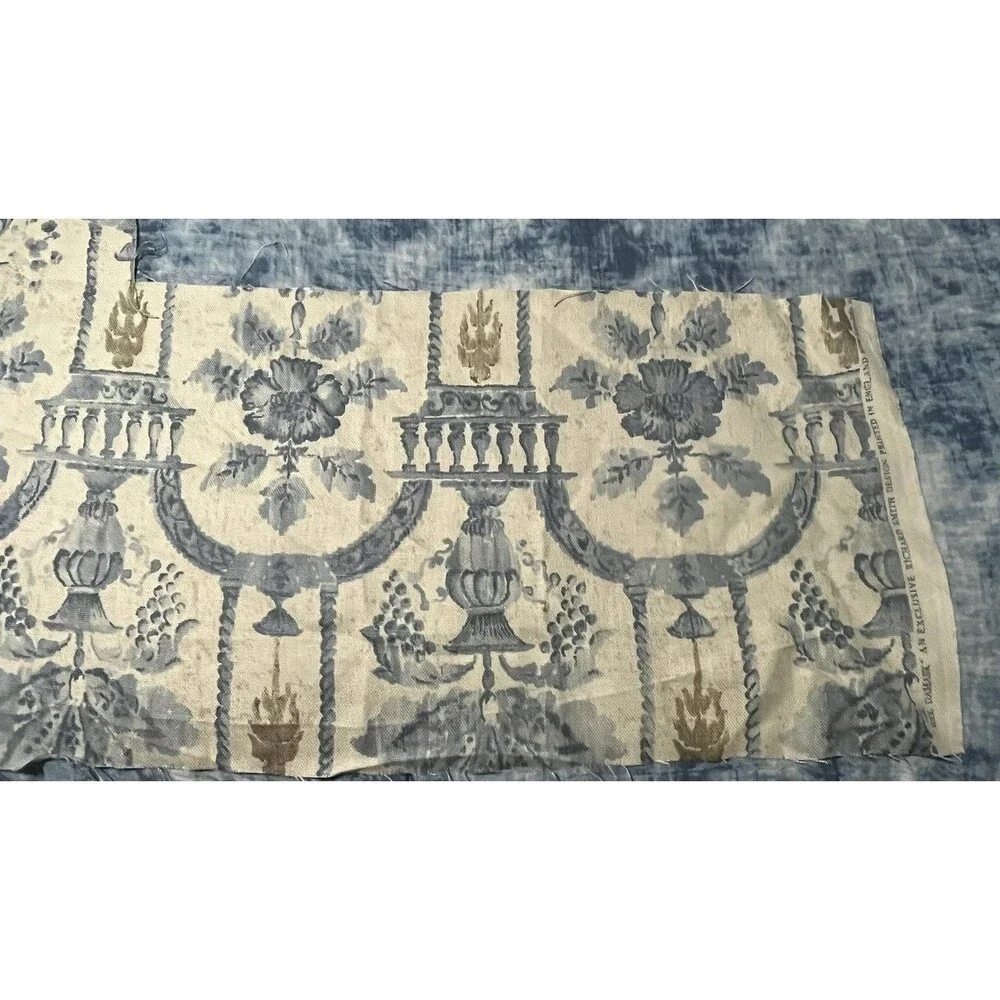 Lee Jofa, Rye Damask an Exclusive Richard Smith Design Fabric Remnant England
